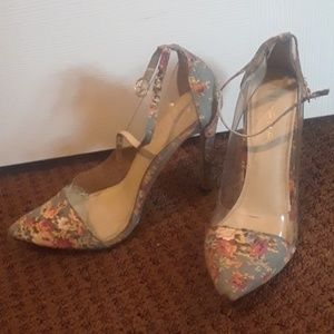 Floral pointed heels